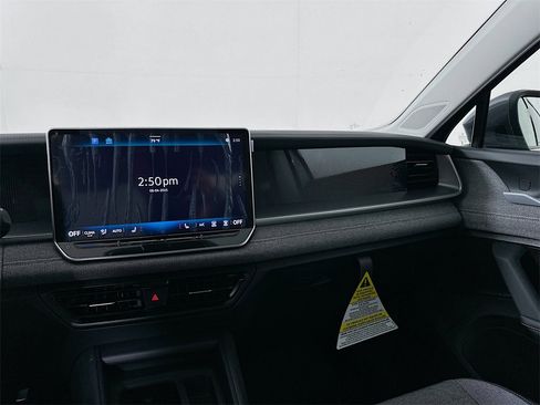 New 2025 Volkswagen Tiguan S image 20