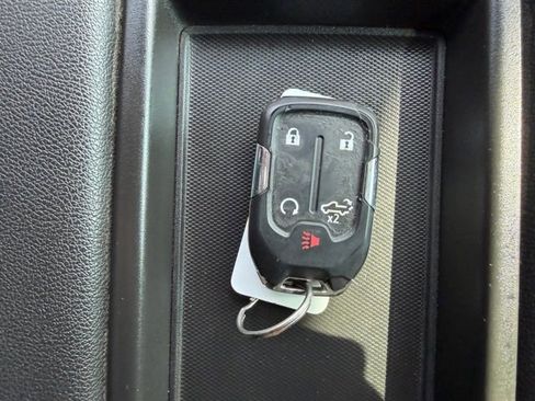 Used 2021 Chevrolet Silverado 1500 RST AWD/4WD image 20