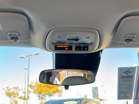 Used 2025 Chevrolet Trax ACTIV image 25