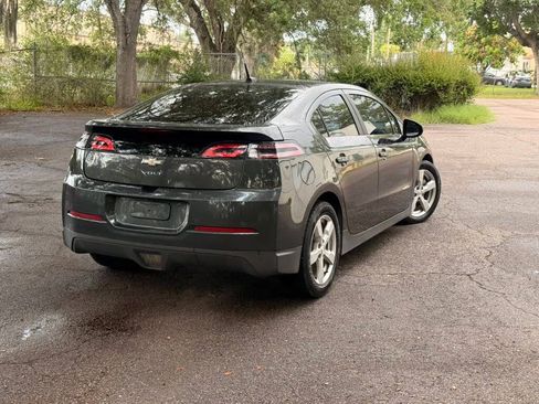 Used 2014 Chevrolet Volt Premium w/ Premium Trim Package FWD image 5