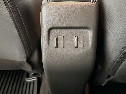 Used 2024 Nissan Kicks SV w/ Interior Electronics Package FWD image 21