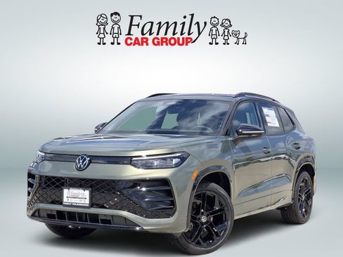 New 2026 Volkswagen Tiguan SE R-Line FWD image 1