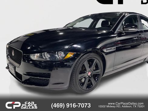 Used 2019 Jaguar XE Prestige RWD image 5