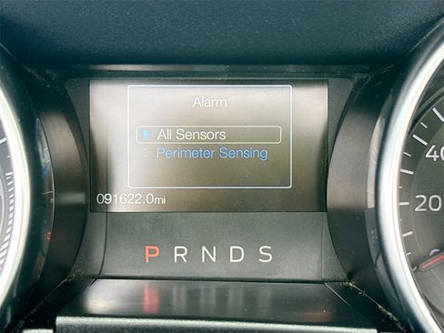 Used 2019 Ford Mustang Convertible image 14