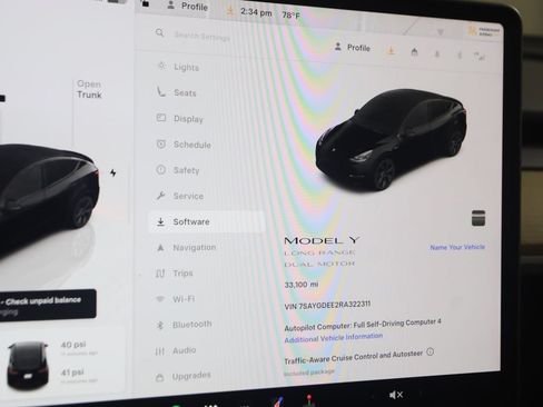 Used 2024 Tesla Model Y Long Range AWD/4WD image 18