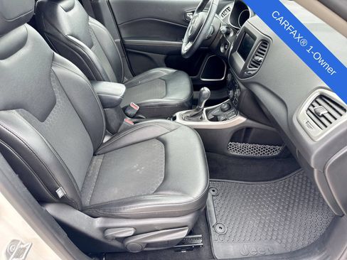 Used 2019 Jeep Compass Latitude w/ Cold Weather Group AWD/4WD image 24