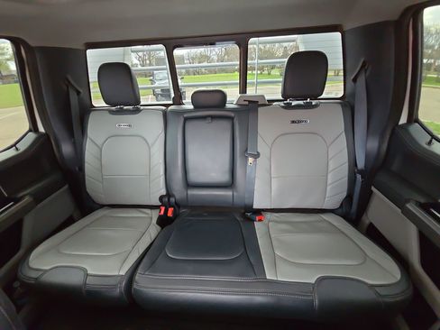 Used 2022 Ford F450 Limited image 22