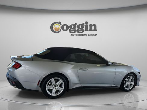 New 2026 Ford Mustang Convertible image 5