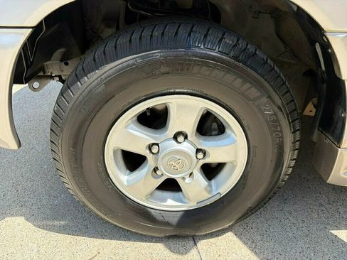 Used 2000 Toyota Land Cruiser AWD/4WD image 21
