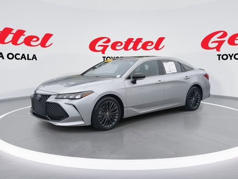 Used 2021 Toyota Avalon XSE image 1