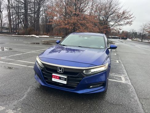 Certified 2018 Honda Accord Sport image 4