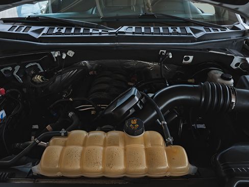 Used 2019 Ford F150 XLT w/ Equipment Group 302A Luxury RWD image 27