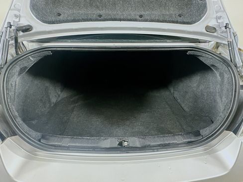Used 2012 Nissan Sentra 2.0 SR FWD image 26