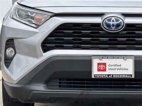 Certified 2021 Toyota RAV4 XLE image 8