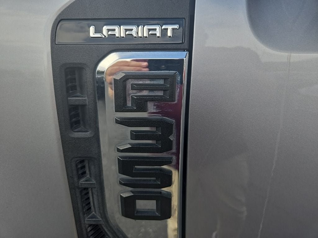 Used 2024 Ford F350 Lariat w/ Lariat Ultimate Package AWD/4WD image 43