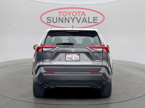 Used 2021 Toyota RAV4 XLE image 8