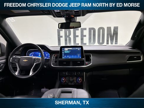 Used 2022 Chevrolet Suburban LT w/ Luxury Package AWD/4WD image 13