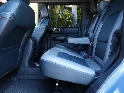 Used 2024 Ford Bronco Outer Banks image 10