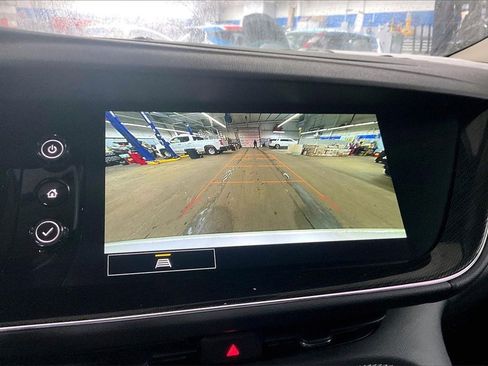 Used 2022 Buick Envision Preferred image 17