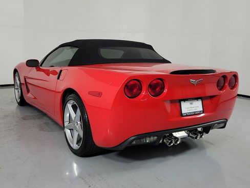 Used 2012 Chevrolet Corvette Convertible RWD image 4
