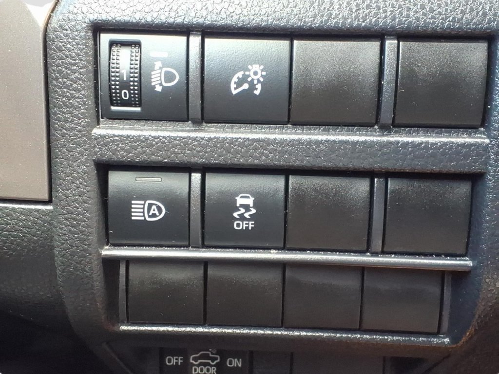 Used 2025 Toyota Tacoma TRD Off-Road AWD/4WD image 22