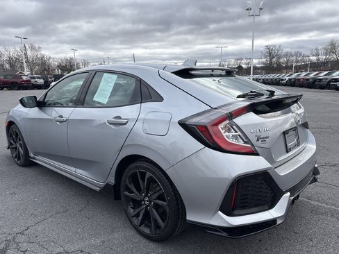 Used 2018 Honda Civic Sport image 10