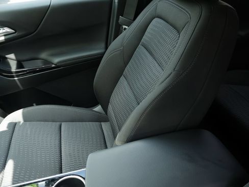 Used 2026 Chevrolet Equinox LT FWD image 18