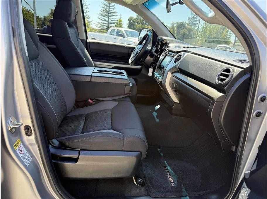 Used 2014 Toyota Tundra SR5 AWD/4WD image 16