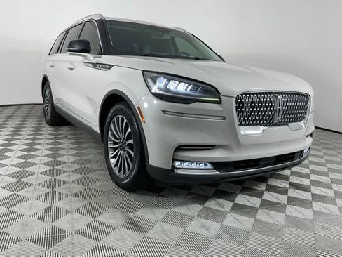 Used 2020 Lincoln Aviator Reserve w/ Equipment Group 201A RWD image 12