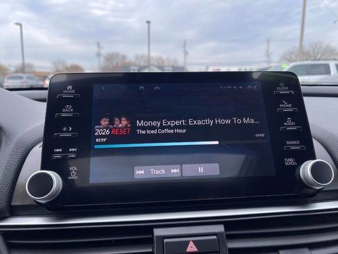 Used 2018 Honda Accord EX-L image 23