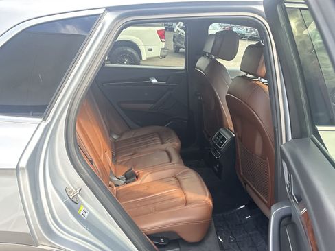 Used 2018 Audi Q5 2.0T Premium Plus AWD/4WD image 10