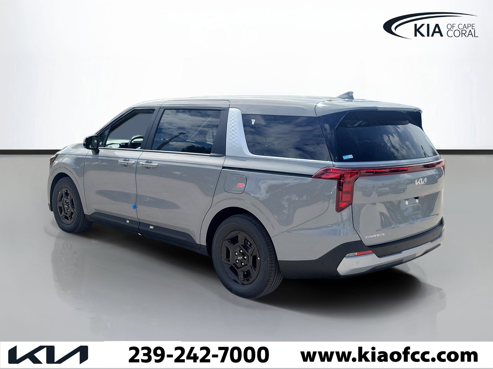 New 2027 Kia Carnival FWD image 4