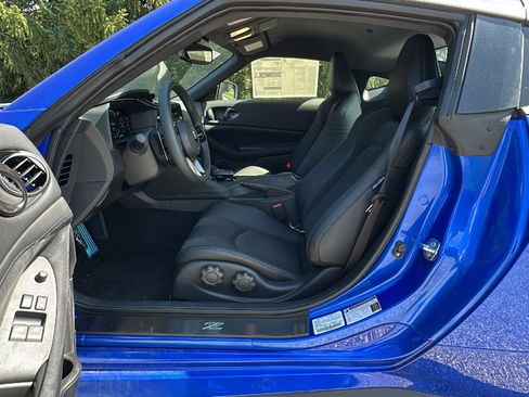 New 2025 Nissan Z Performance w/ Floor Mat Package image 14
