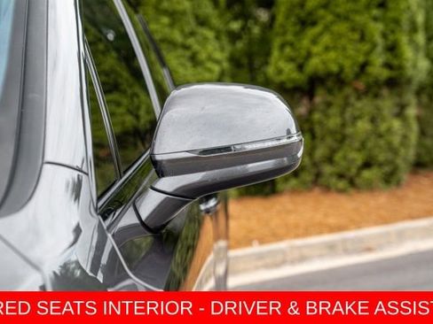 Used 2020 Bentley Bentayga AWD/4WD image 24