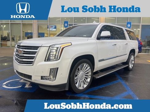 Used 2018 Cadillac Escalade ESV Platinum image 1