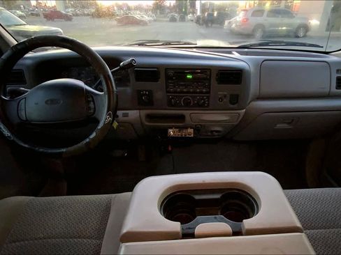 Used 2001 Ford F250 XLT AWD/4WD image 14