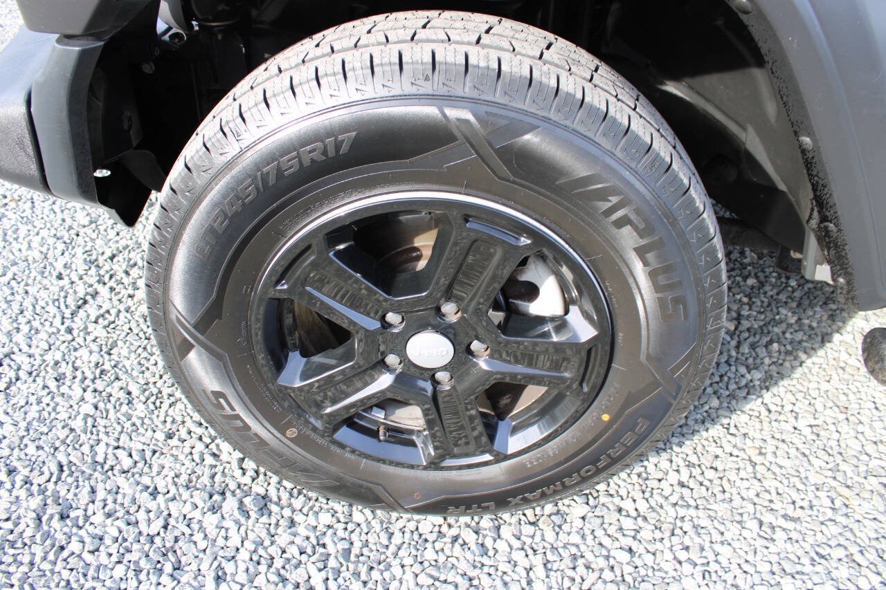 Used 2019 Jeep Wrangler Unlimited Sport S AWD/4WD image 25