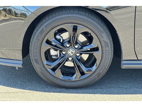 Certified 2025 Honda Accord SE image 41