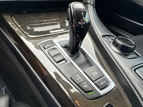 Used 2018 BMW 640i Convertible image 22