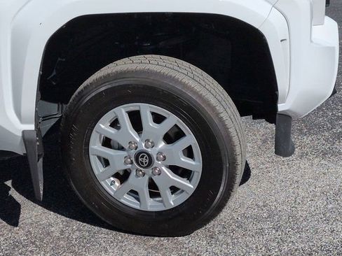 Used 2025 Toyota Tacoma SR5 RWD image 10