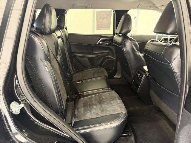 Used 2024 Mitsubishi Outlander SE AWD/4WD image 26