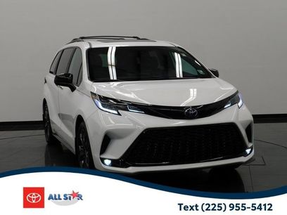Used 2025 Toyota Sienna XSE