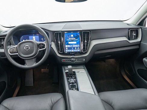 Certified 2025 Volvo XC60 B5 Plus w/ Climate Package AWD/4WD image 23