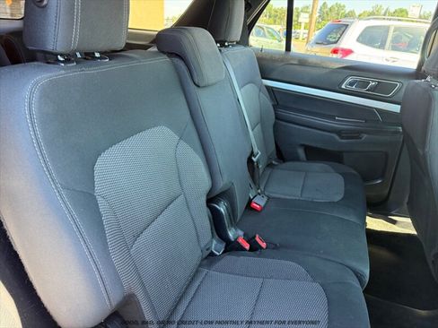 Used 2016 Ford Explorer XLT AWD/4WD image 19