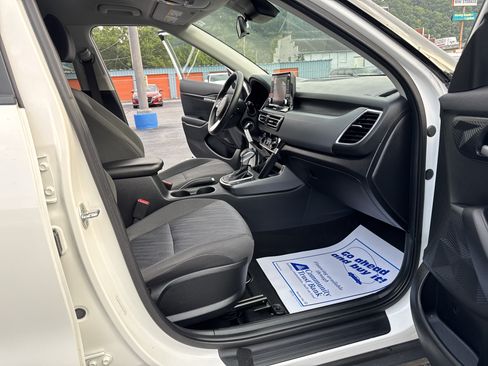 Used 2023 Kia Seltos LX AWD/4WD image 21