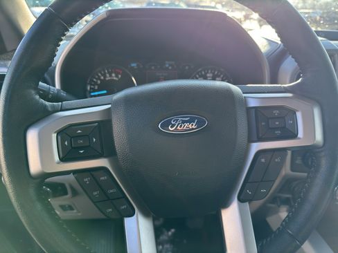 Used 2020 Ford F150 Lariat w/ Equipment Group 502A Luxury image 16