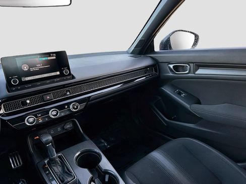 Used 2025 Honda Civic Sport image 21