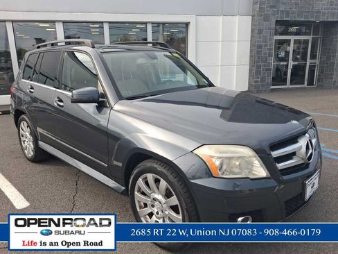 Used 2010 Mercedes-Benz GLK 350 4MATIC image 4