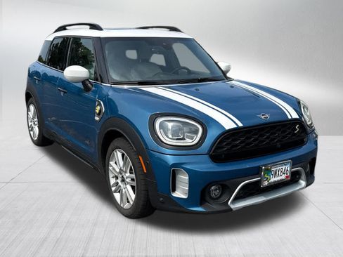Used 2021 MINI Cooper Countryman SE w/ Driver Assistance Package AWD/4WD image 2