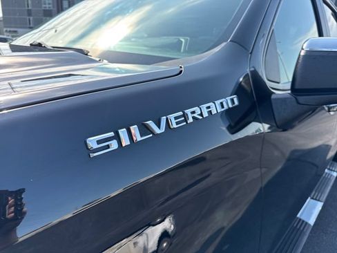 Used 2023 Chevrolet Silverado 1500 LT AWD/4WD image 32